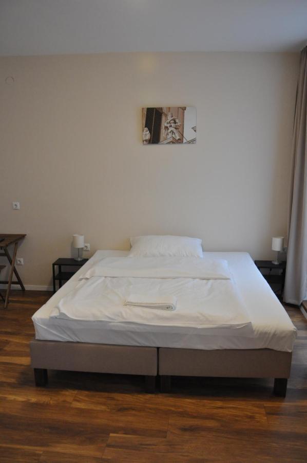 Centrál Vendégház Székesfehérvár Esterno foto
