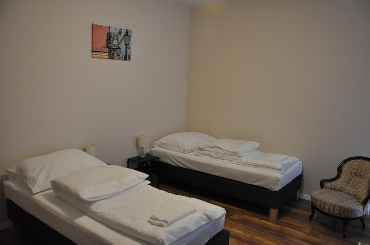 Centrál Vendégház Székesfehérvár Esterno foto